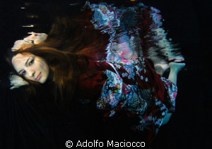 Playing with reflections by Adolfo Maciocco 